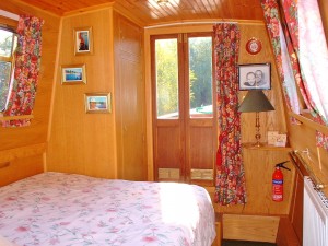 Master cabin looking forward (doors to for'd well deck)