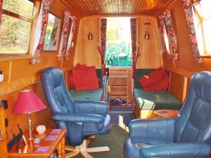 Saloon looking aft, 2 x settee berths after end